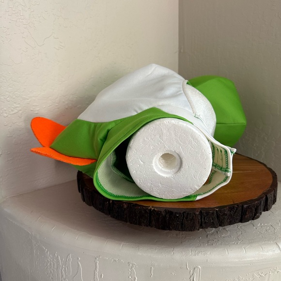 Nintendo Yoshi Adult Costume Hat - Green, White, Orange - Picture 12 of 12